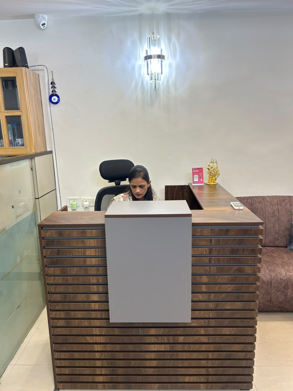 Globe Grad Office 1
